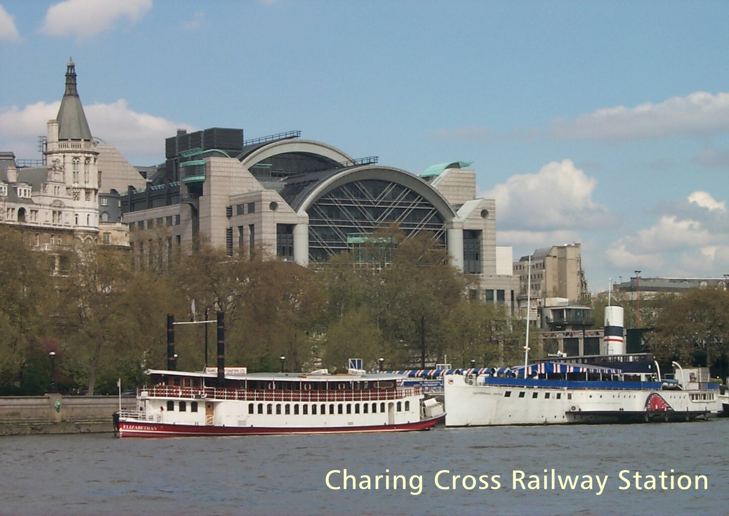 07 Charing Cross station.jpg (1027470 bytes)