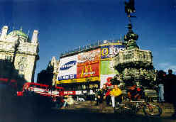 Piccadilly Circus (11803 bytes)